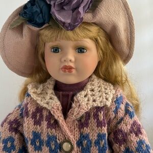 Vintage‎ Boyd's Bears Porcelain Doll 'Elizebeth' With Stand-Suitcase-Teddy Bear